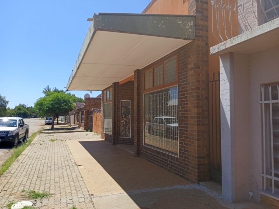  Bedroom Property for Sale in Bloemhof North West